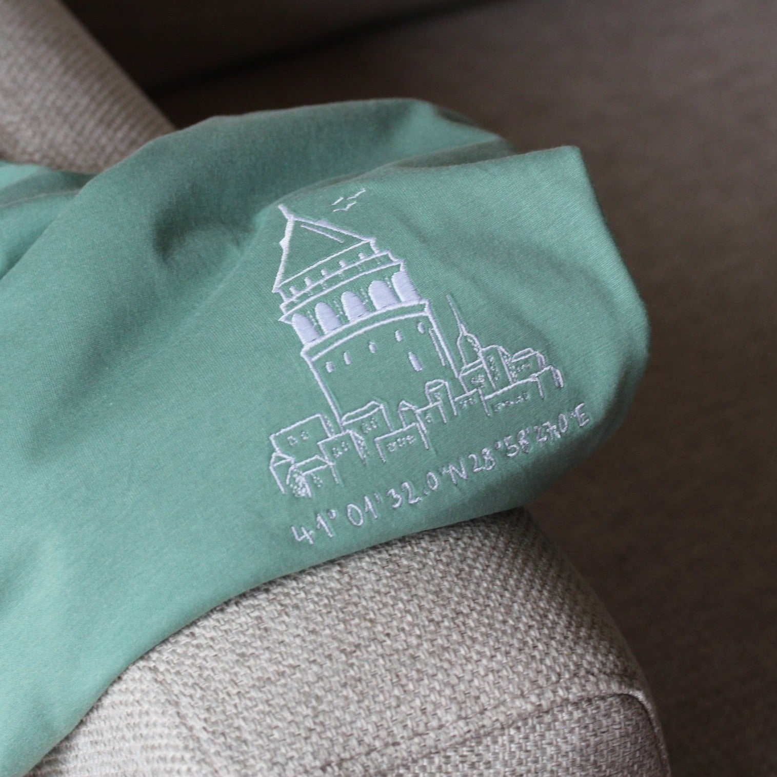 Istanbul T-Shirt in sage green